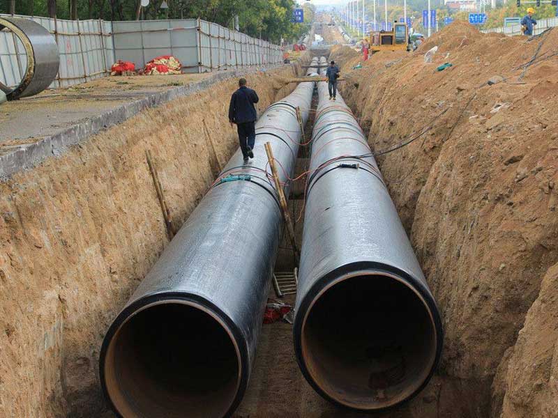 上板城热电厂配套管网工程施工现场